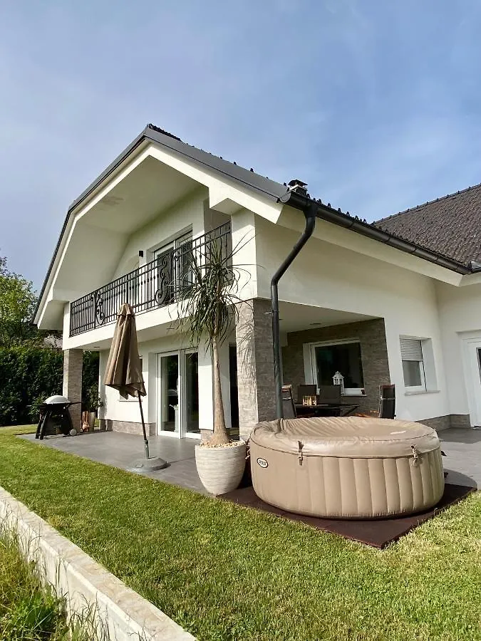 Hisa Helena Villa Kranj